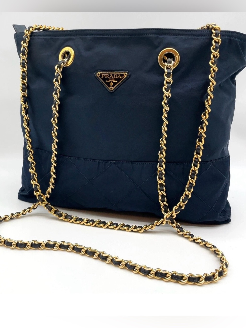 Prada Plate Quilted Tessuto/Navy
Nylon Chain Shoulder Bag - Picture 1 of 10